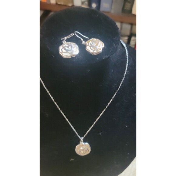 Sterling Silver Open Frame Rose Pendant Necklace & Earrings Two Tone NEW - Picture 4 of 14